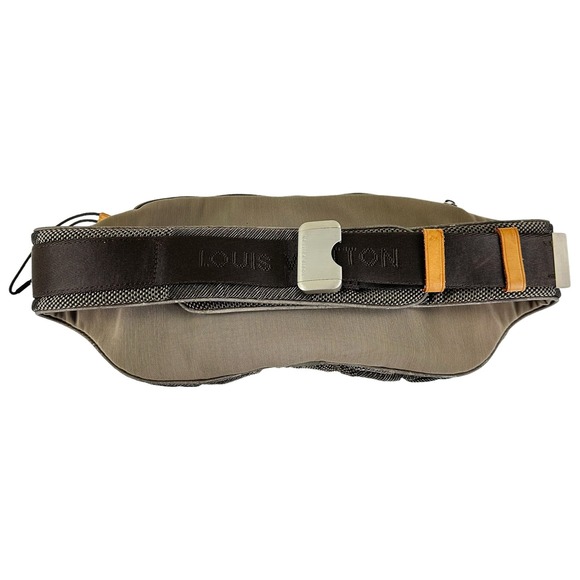 Louis Vuitton Limited Edition Damier Geant Canvas - Picture 2 of 9